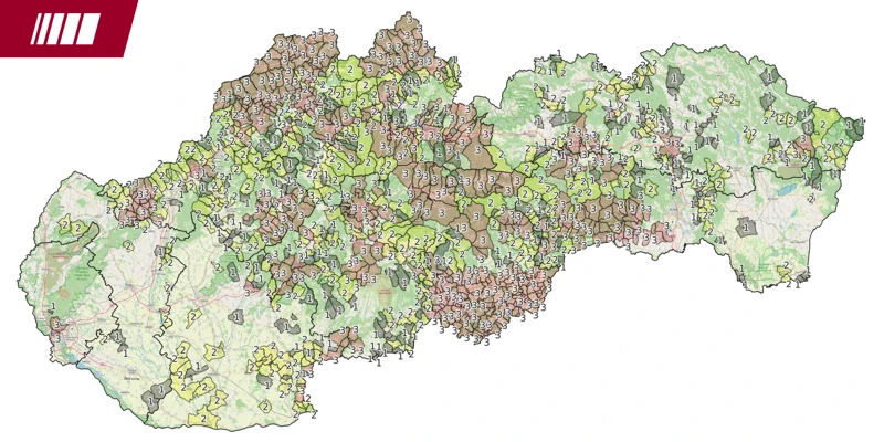 Mapa rizikových obcí SHMÚ pre rok 2026 so stupňami 1 až 3